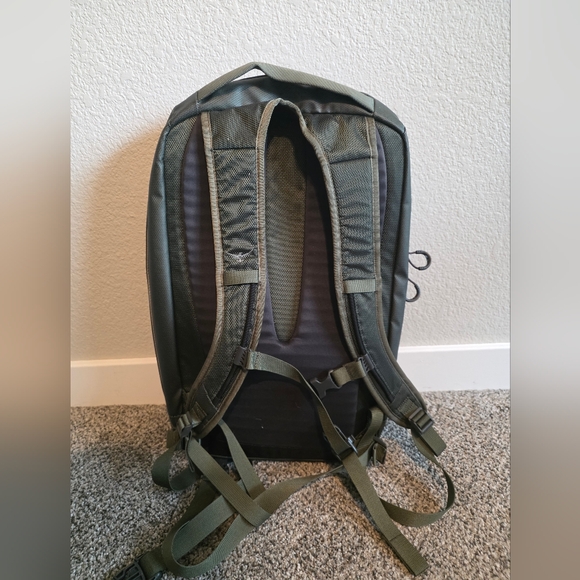 Osprey Transporter Small Zip Top Pack Haybale Green - Picture 2 of 3